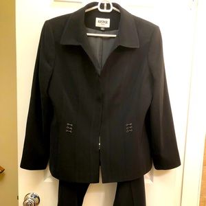 ⬇️⬇️Kasper Pantsuit